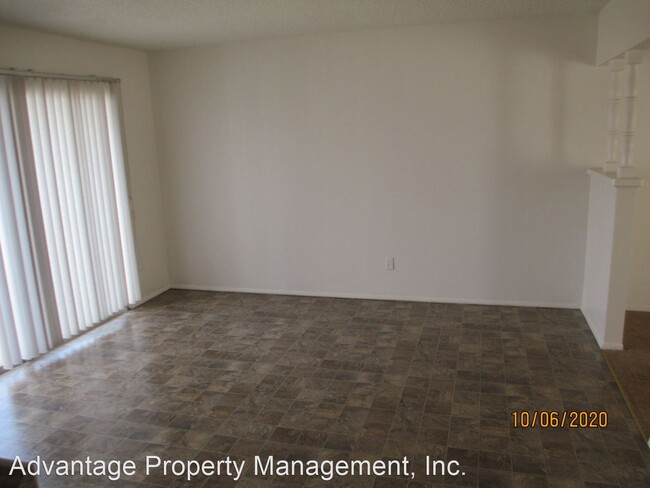 Building Photo - 3 br, 2 bath House - 309 E. Monroe