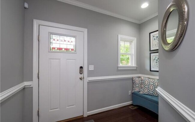 Building Photo - 4 bedrooms/3 bathrooms - The Oakes At Fenton Mill