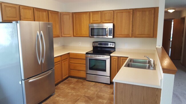 Foto del edificio - 2 Bedroom Condo in Cordata Neighborhood
