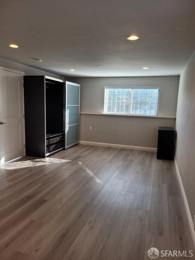 Building Photo - 44 Santa Elena Ave