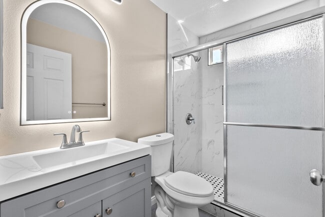 Foto del edificio - 9447 Hendrix Ln