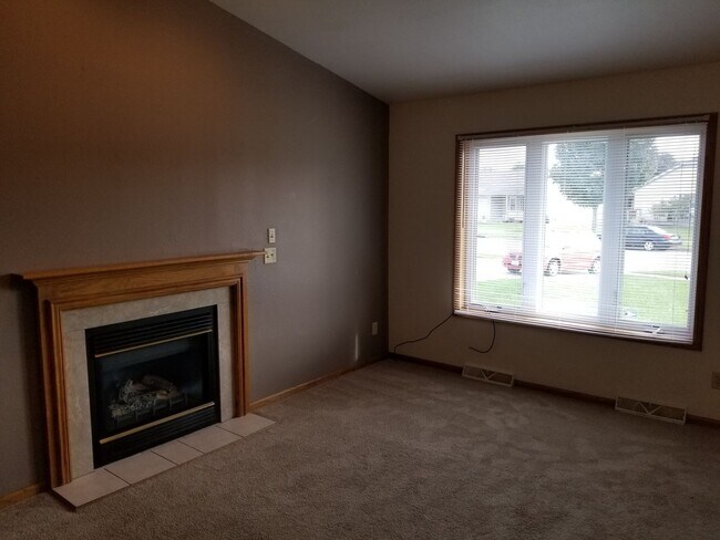Foto del edificio - 1403 Glenview Ln