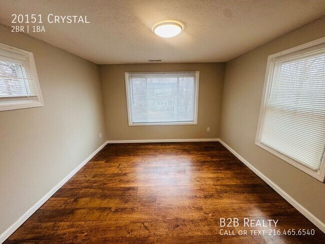 Foto del edificio - 20151 Crystal-