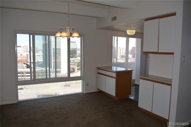 Foto del edificio - 1888 S Jackson St