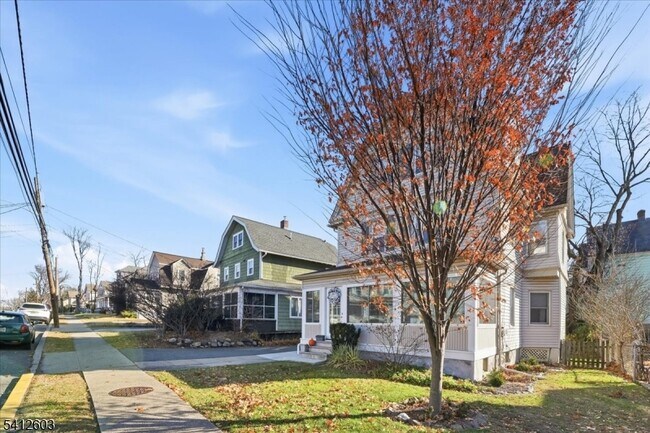 Foto del edificio - 30 Central Ave