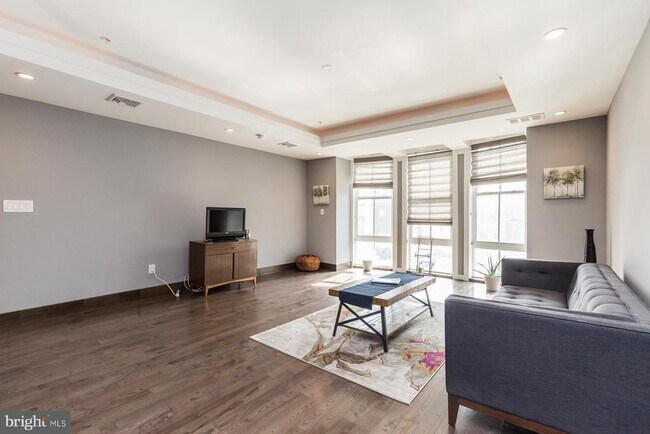 Building Photo - 1512 Frankford Ave