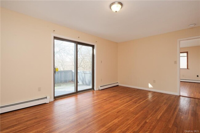 Building Photo - 132 Woodland Dr