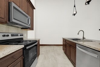 Building Photo - 29529 Turnbury Village Dr
