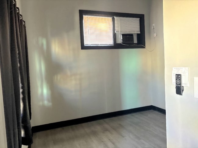 Building Photo - 404 St Philip St