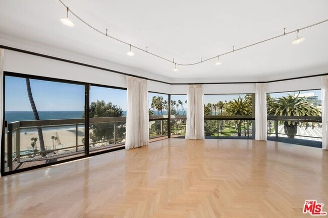 Building Photo - 801 Ocean Ave