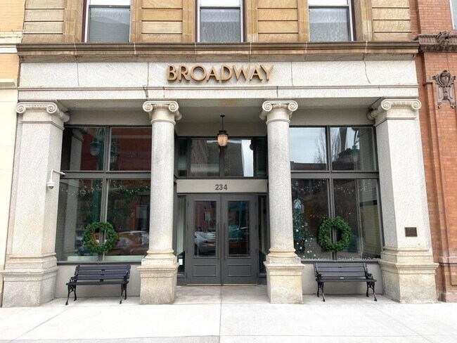 Foto del edificio - 234 N Broadway