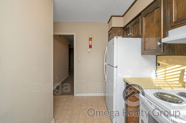 Foto del edificio - 3306 Warringwood Dr