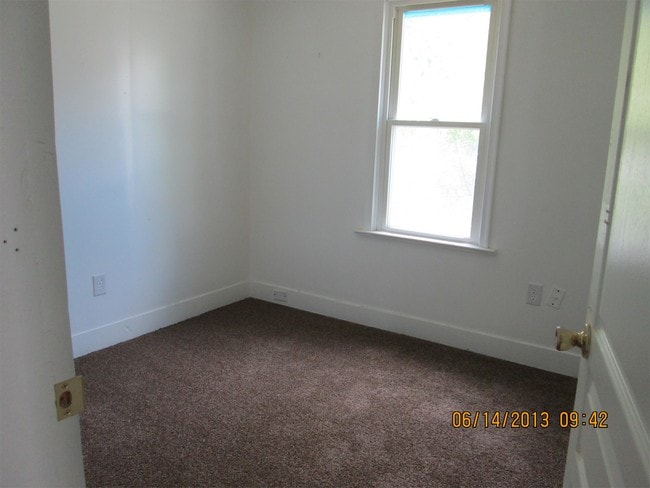 Building Photo - 740 Winchester Ave