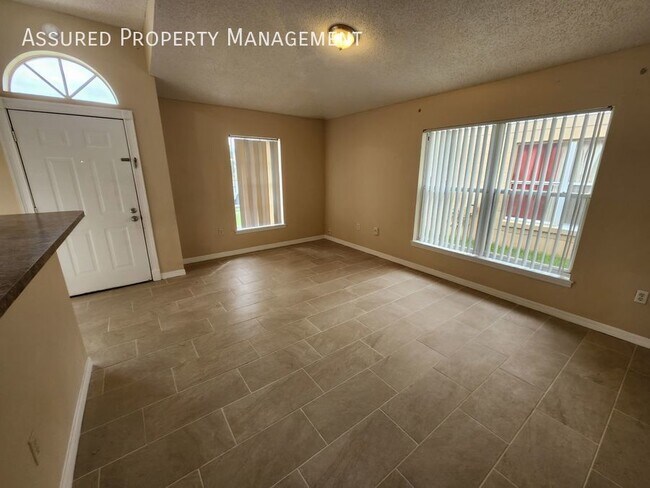 Building Photo - 6913 Long Needle Ct