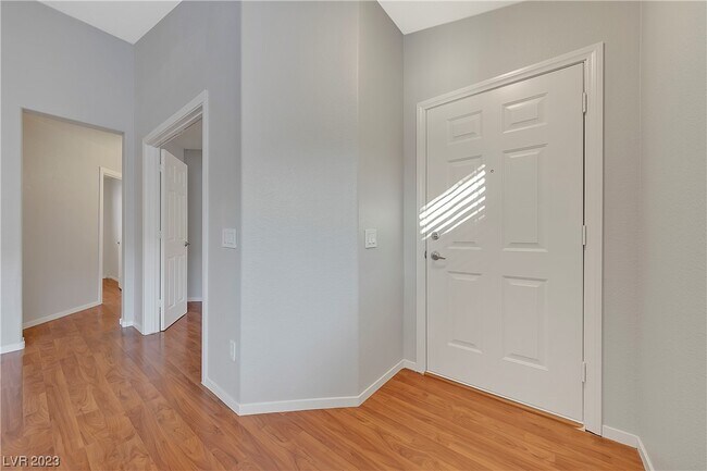 Building Photo - 3273 Fossil Springs St