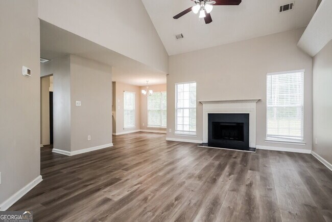 Foto del edificio - 545 Wyntuck Dr
