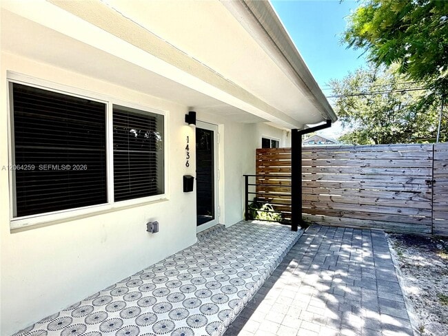 Foto del edificio - 1436 NW 52nd St