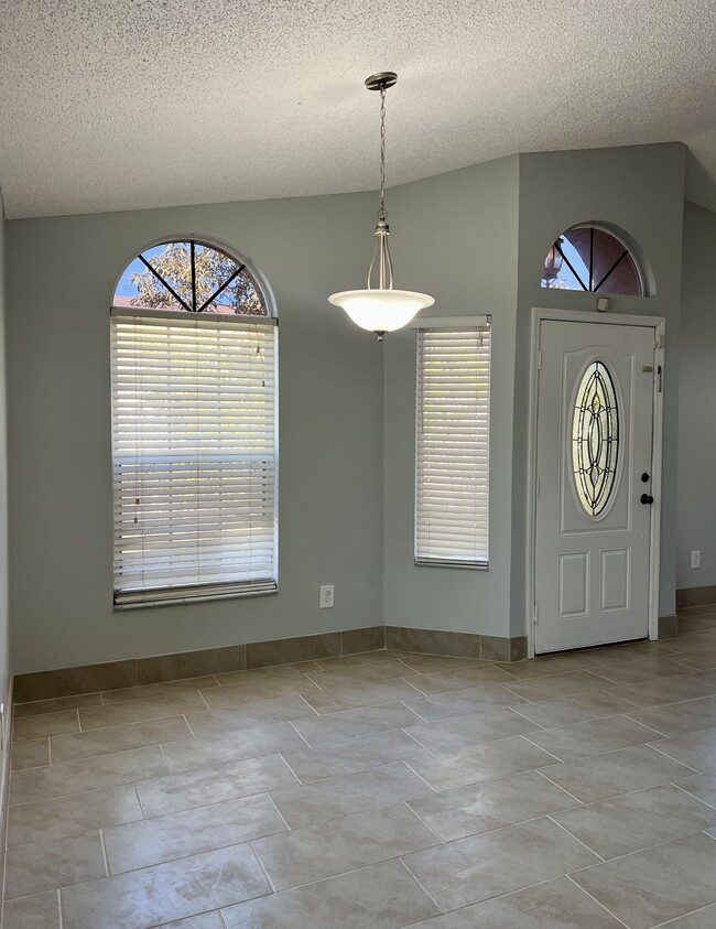 Foto del edificio - 2386 Harbor Town Dr