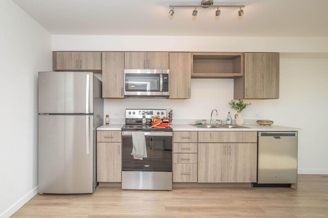 Building Photo - Polaris at SeaTac