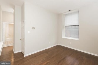 Building Photo - 145 S 13th St