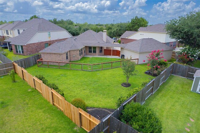 Foto del edificio - 19802 Shore Meadows Ln