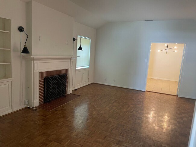Foto del edificio - 3 Bedroom Home for Rent in South Pasadena!