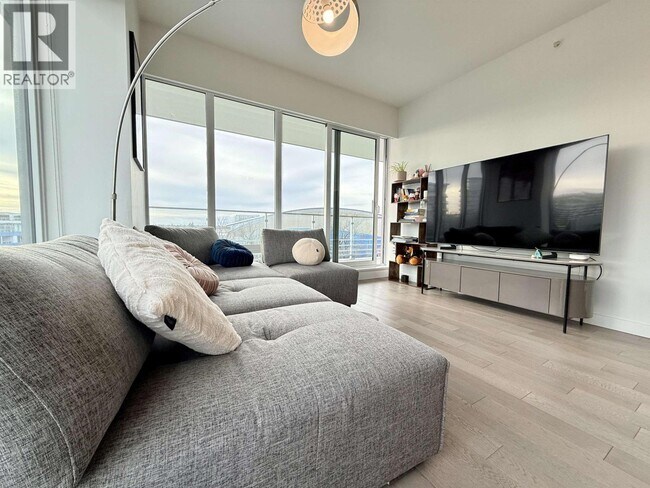 Photo du bâtiment - 6622 Pearson Wy