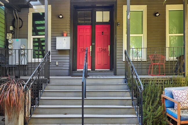 Foto del edificio - Sleek and modern 2 bed/2 bath in the heart of The Mission -- Walkers dream -- Must See!