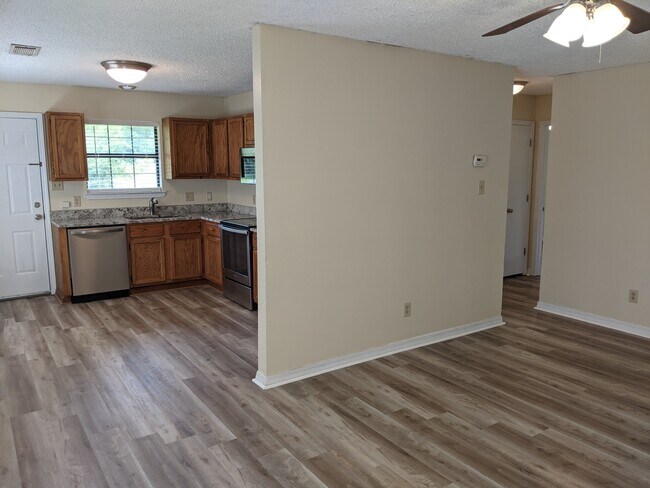 Foto del edificio - 1406 Hartje Ln
