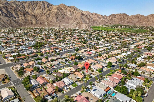 Foto del edificio - Beautiful Single Story 3 Bed/2 Bath Home In La Quinta!