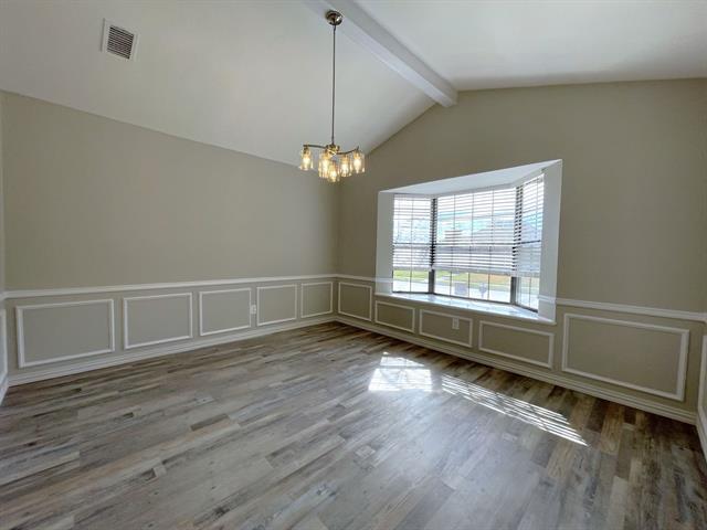 Foto del edificio - 3413 Sailmaker Ln