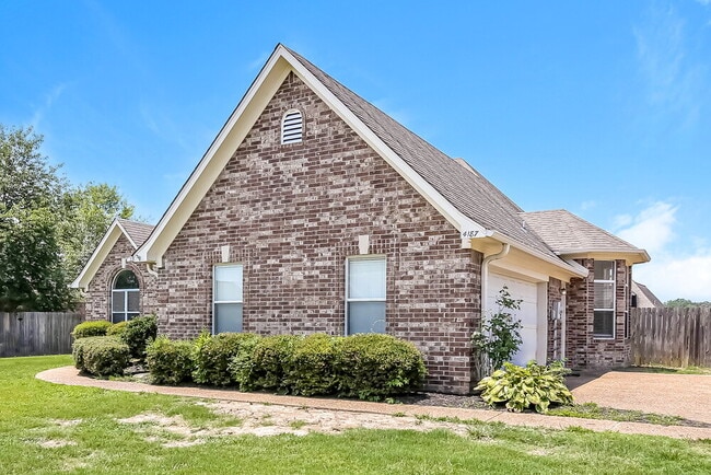 Building Photo - 4187 Destin Dr