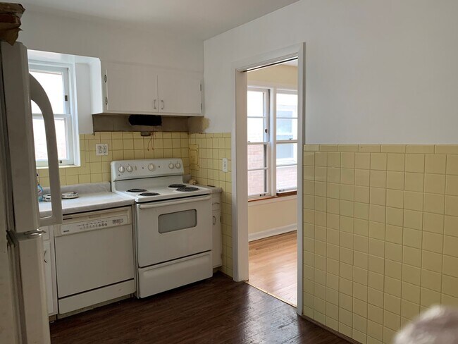 Foto del edificio - 702 Florence Ave