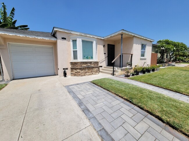 Building Photo - 6063 Southside Dr