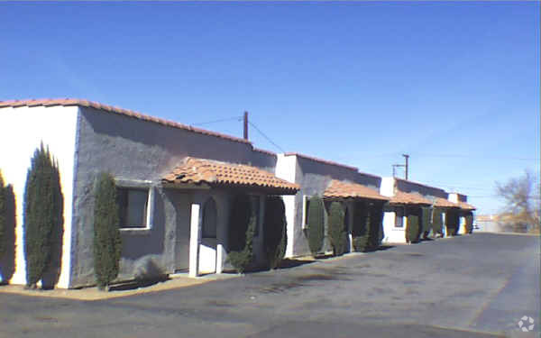 Foto del edificio - Sequoia Ave. Apartments