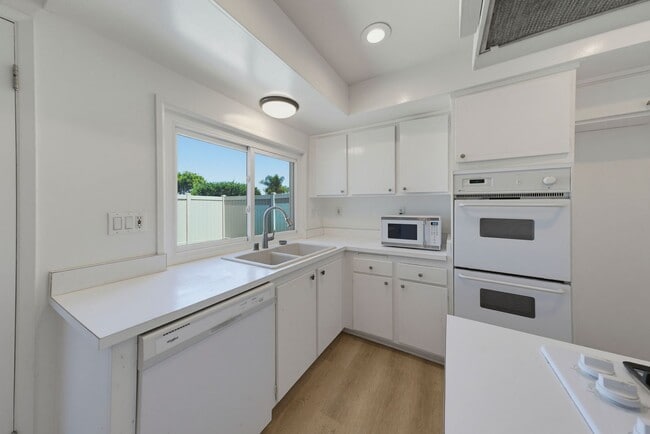 Building Photo - 20361 Fee Ln