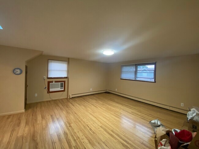Foto del edificio - 2372 Hudson St