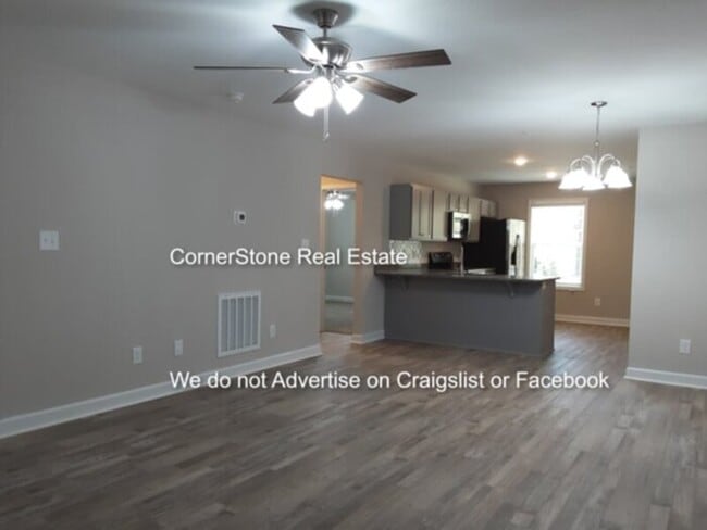 Foto del edificio - 3203 Sperry Branch Way