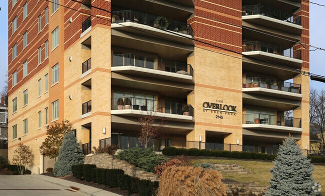 The Overlook At Eden Park Apartments Cincinnati Oh Building Photo The Overlook At Eden Park