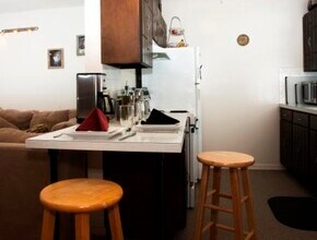 Building Photo - Lee Crest Apartments