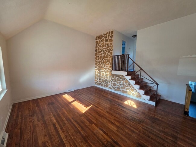 Photo - 1321 E 23rd St Townhome