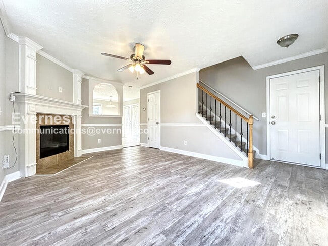 Foto del edificio - 113 Oak Grove Pl