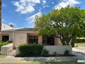 Building Photo - 2604 N Whitewater Club Dr