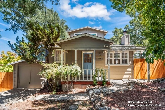 Foto del edificio - 632 Acacia Ln