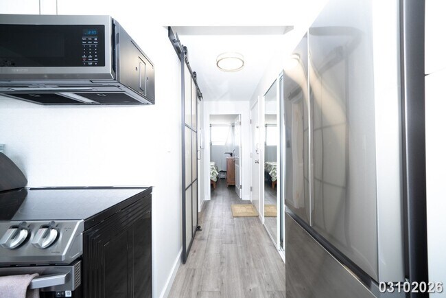 Foto del edificio - Waikiki High-Rise Living – Stunning 1-Bedroom with Incredible Views