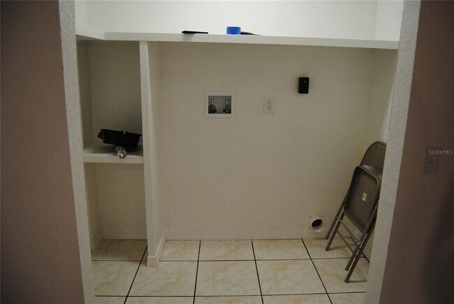 Foto del edificio - 1415 E Comanche Ave