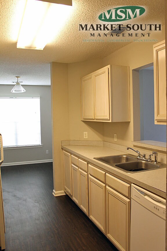Foto del edificio - **REDUCED** SOUTHSIDE - THE COLONY AT GEOR...