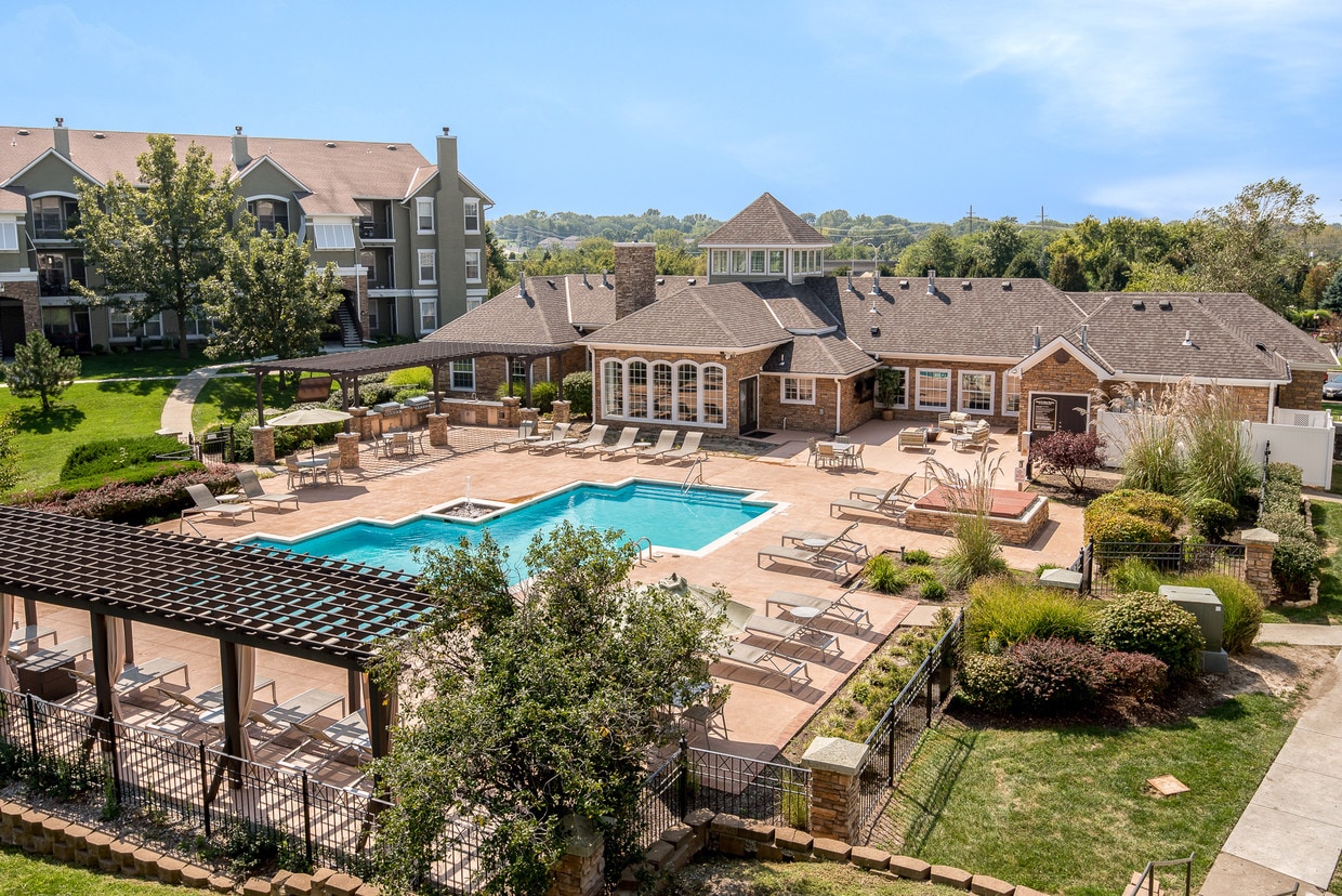 The Vintage at Zona Rosa Apartments Kansas City, MO