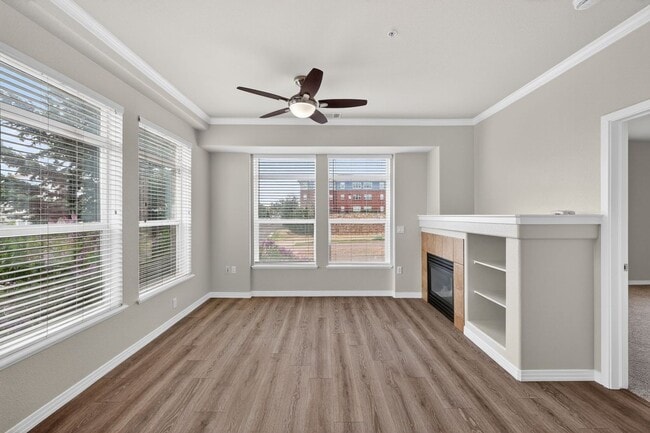 Foto del edificio - 10176 Park Meadows Dr