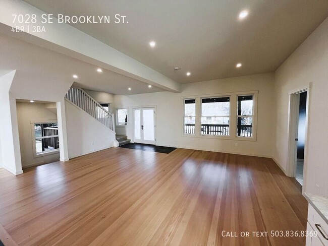 Building Photo - Stunning Newly Renovated 4-Bedroom Home fo...